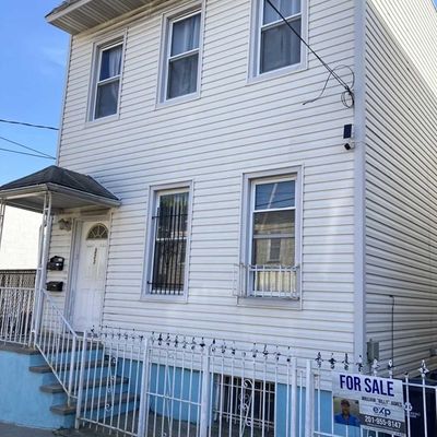 223 71 St St, Guttenberg, NJ 07093