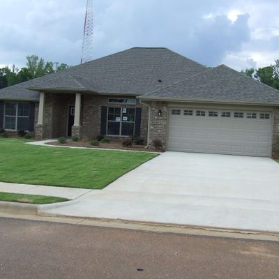 223 Dawsons Cove Drive, Alabaster, AL 35007