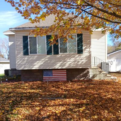 223 Pine River St, Redgranite, WI 54970