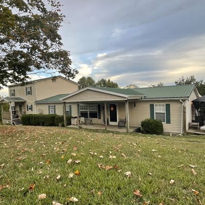 228 Rock House Hollow Rd, Bethpage, TN 37022