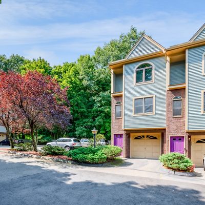 23 Rock Hill Road #Apt F, New Haven, CT 06513