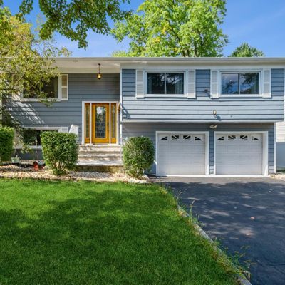 23 Windy Hill Rd, Metuchen, NJ 08840