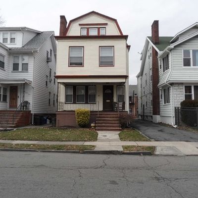 287 N Maple Ave, East Orange, NJ 07017