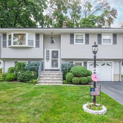 2 B Dickens Pl, Haskell, NJ 07420