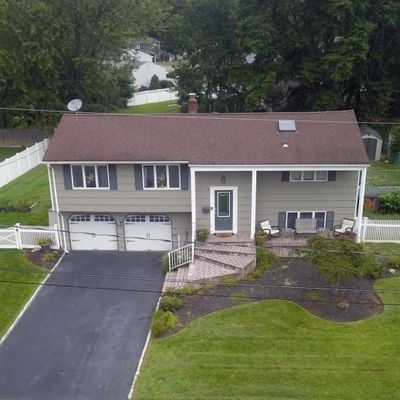 30 Curtis Dr, Lincoln Park, NJ 07035