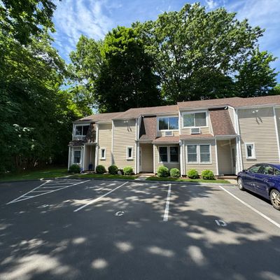 30 De Bera Lane #Apt 2, Stamford, CT 06902