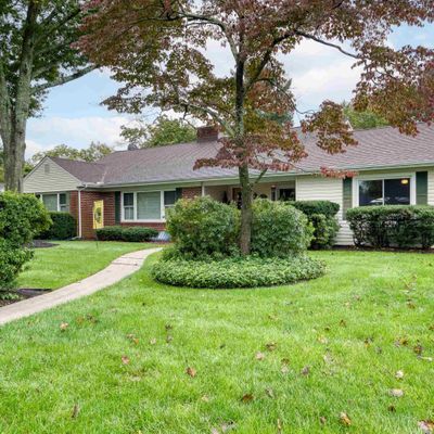 30 Northwood Dr Dr, Vineland, NJ 08360