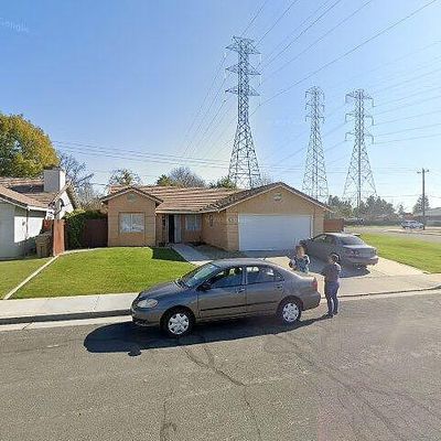 3000 Chuckwagon St, Bakersfield, CA 93312