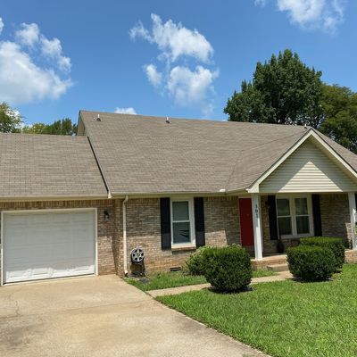 301 Marys Oak Dr, Clarksville, TN 37042