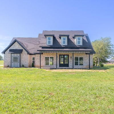 302 Woodside Dr, Starkville, MS 39759