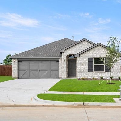 303 Chickasaw Drive, Cleburne, TX 76033