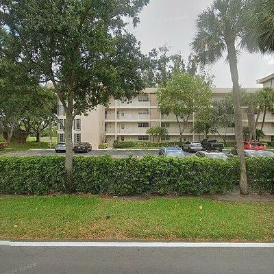 3051 S Palm Aire Dr #102, Pompano Beach, FL 33069