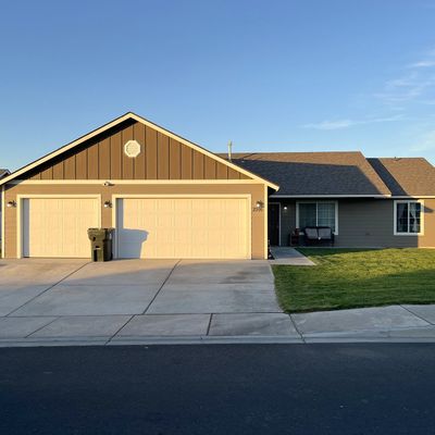 2591 Oriole St, Umatilla, OR 97882