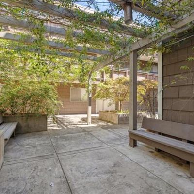 2601 College Ave, Berkeley, CA 94704