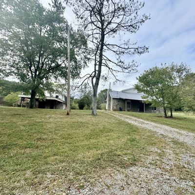 2669 Lick Creek Rd, Hartsville, TN 37074