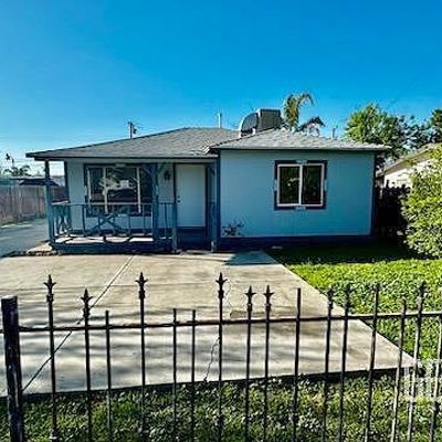 2707 2707 1/2 Center Street, Bakersfield, CA 93306