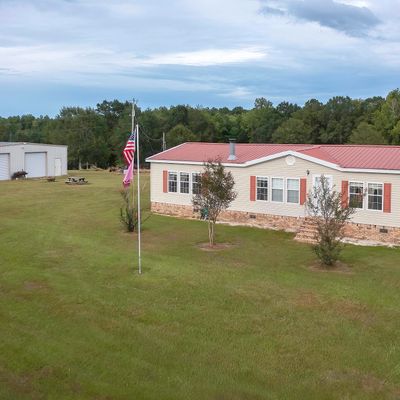 33 Tobacco Road, Poplarville, MS 39470