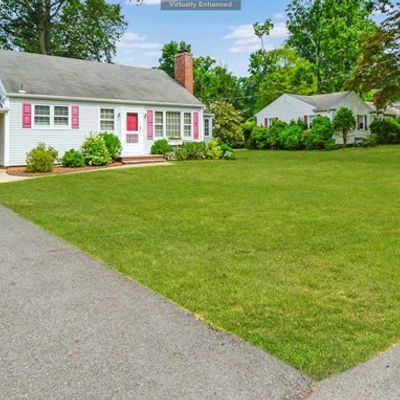 331 Martom Rd, Wyckoff, NJ 07481