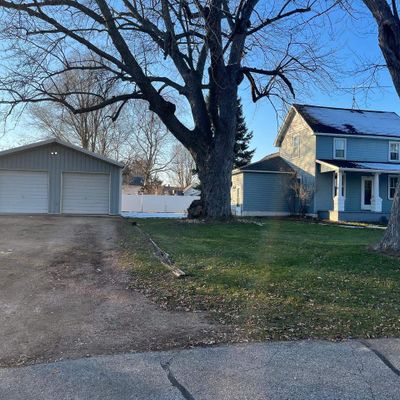 331 S West St, Neshkoro, WI 54960