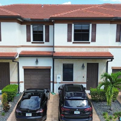 3317 W 100 Th Ter, Hialeah, FL 33018