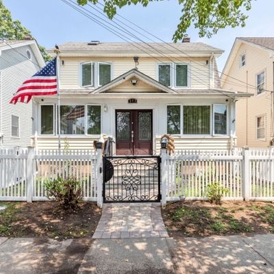 333 Hemlock St, Roselle Park, NJ 07204