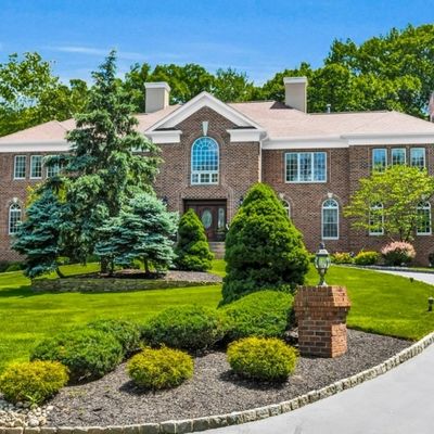 35 Parkwood Ln, Basking Ridge, NJ 07920