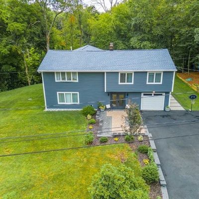 35 Reality Dr, Kinnelon, NJ 07405