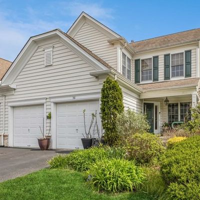 36 Mulberry Ct, Paramus, NJ 07652