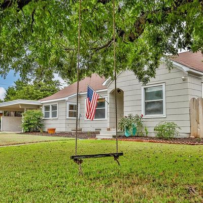 308 N Pecan St, Muenster, TX 76252