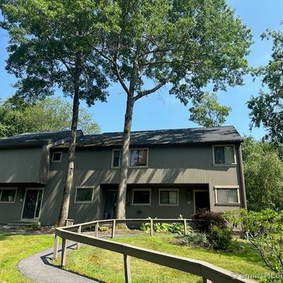 31 Woods Way #31, Woodbury, CT 06798