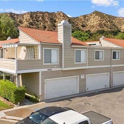 31361 The Old Road D, Castaic, CA 91384