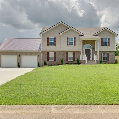 3144 Clydesdale Dr, Clarksville, TN 37043