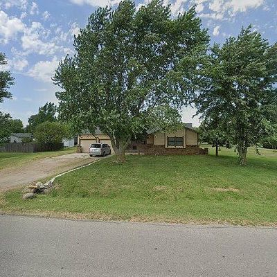 315 S Sheridan Ave, Valley Center, KS 67147