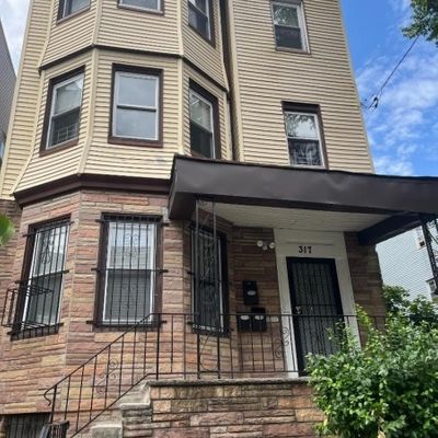 317 S 11th St, Newark City, NJ 07103