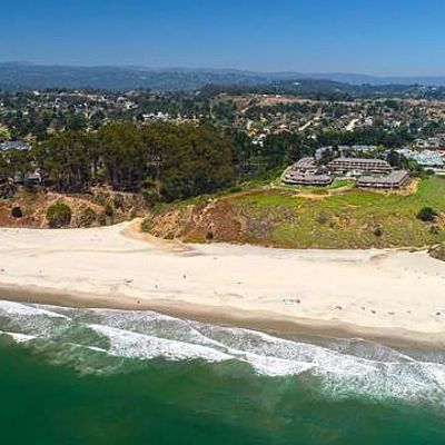 319 Seascape Resort Dr, Aptos, CA 95003