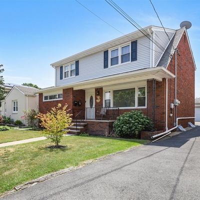 322 Kingsland Ave, Lyndhurst, NJ 07071