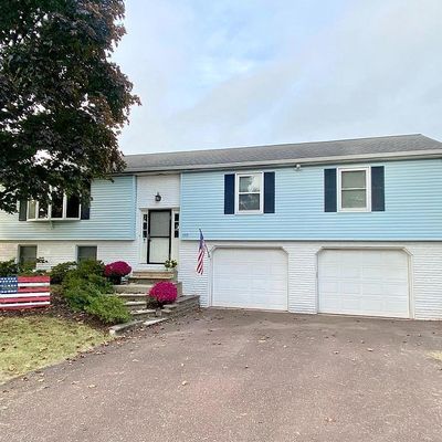 392 Estate Rd, Boyertown, PA 19512