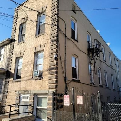 396 Chestnut St, Newark, NJ 07105