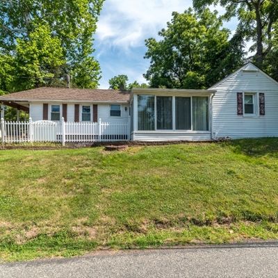 398 Riegelsville Rd, Milford, NJ 08848