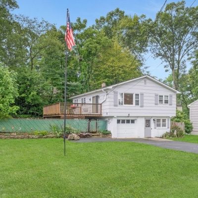 4 Beech St, Stanhope, NJ 07874