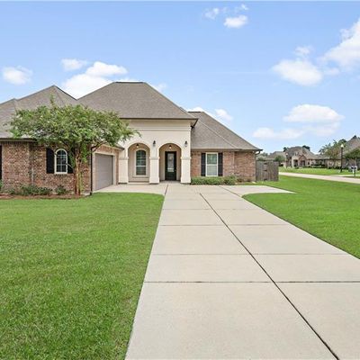 400 Walter Ln, Madisonville, LA 70447