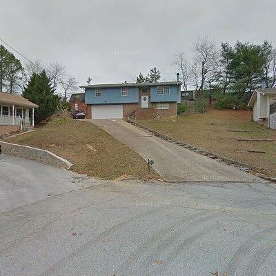 403 Bardwood Ln, Hixson, TN 37343