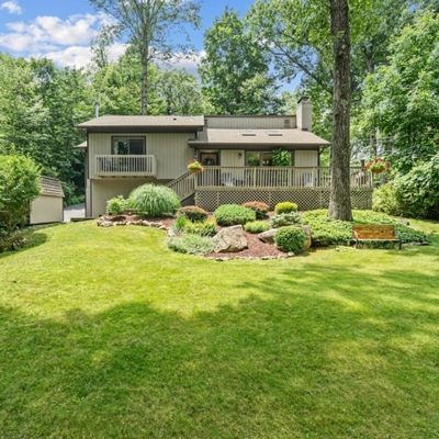 407 Springbrook Trl, Sparta, NJ 07871