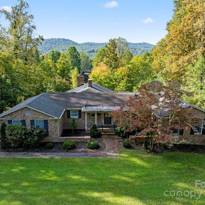 407 W Browning Rd, Hendersonville, NC 28791