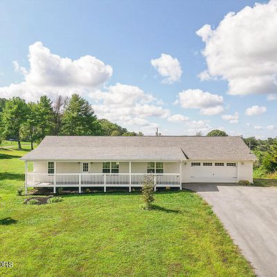 412 Kelly Hills Rd, Sevierville, TN 37876