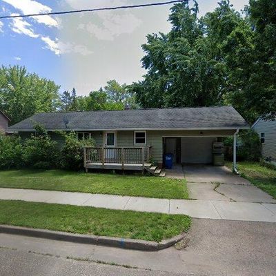 418 N 3 Rd St, New Richmond, WI 54017