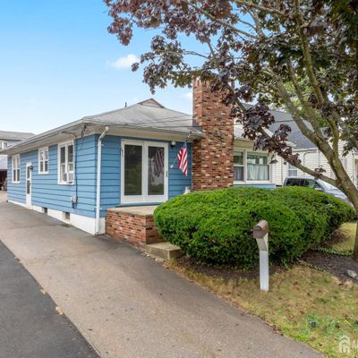 42 N Edward St, Sayreville, NJ 08872