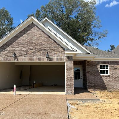 422 Flower Garden Drive, Southaven, MS 38671