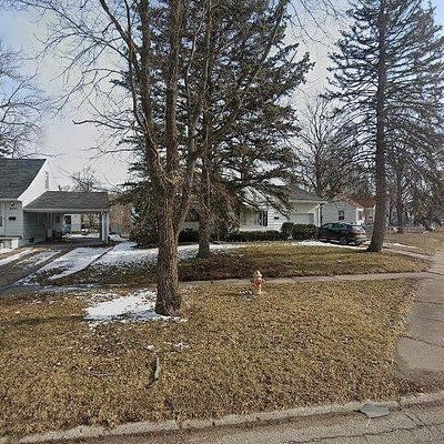 4231 Circle Dr, Flint, MI 48507