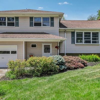 37 Livingston Ave, Warren, NJ 07059